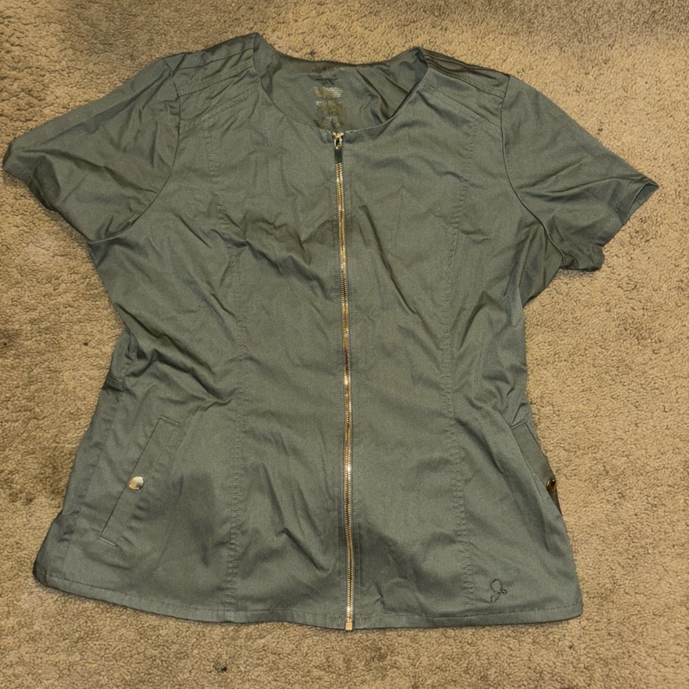 Sz Large olive green zip Jaanuu scrub top